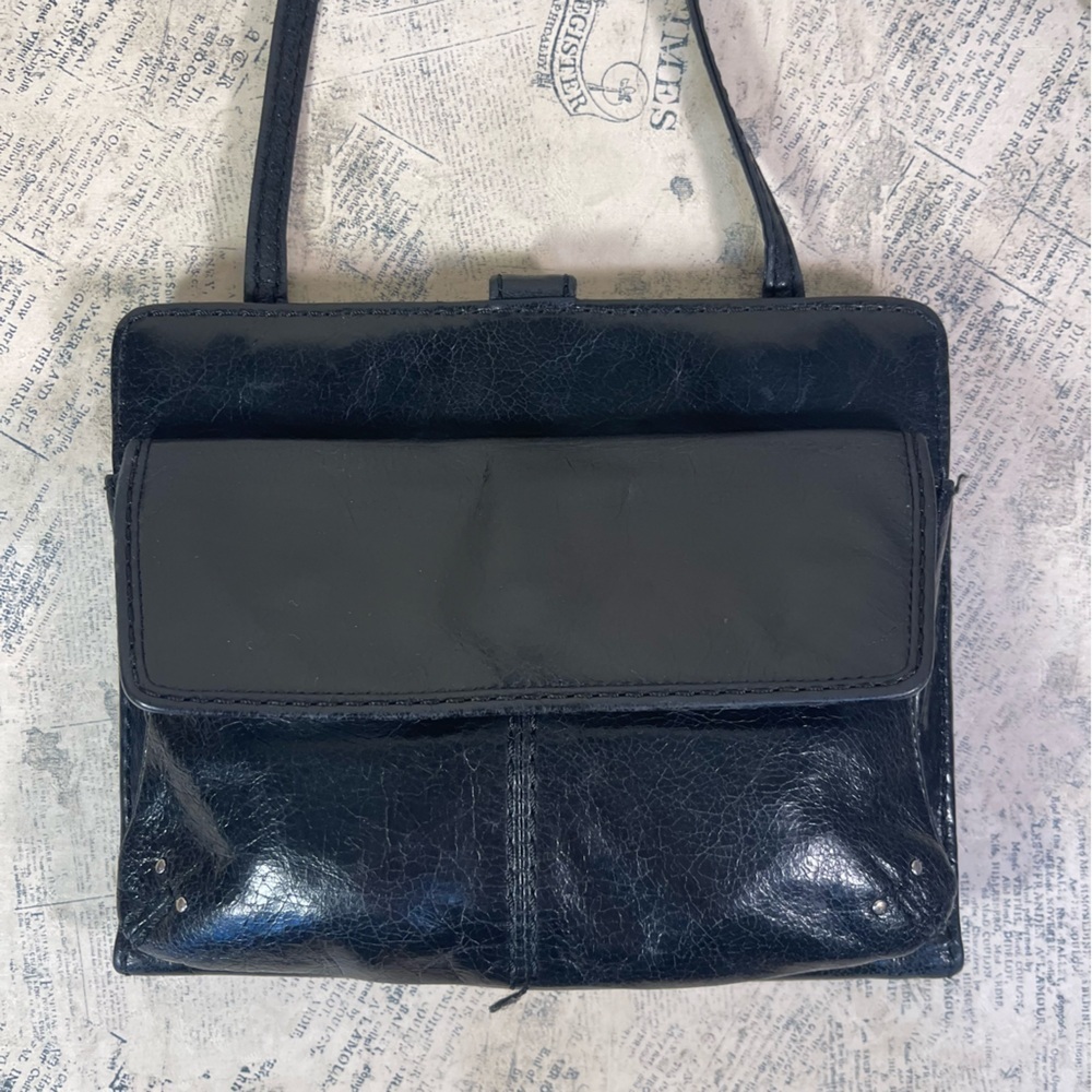 HOBO Black Leather Crossbody bag and organizer